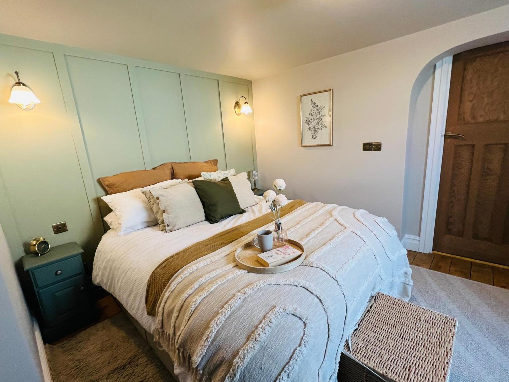 The Prestbury Annexe Apartment Cheltenham Exterior photo